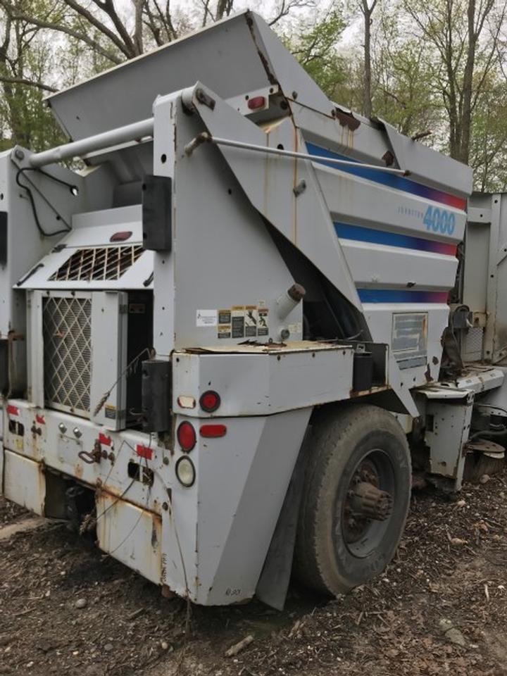 2002 Johnston 4000 Street Sweepers