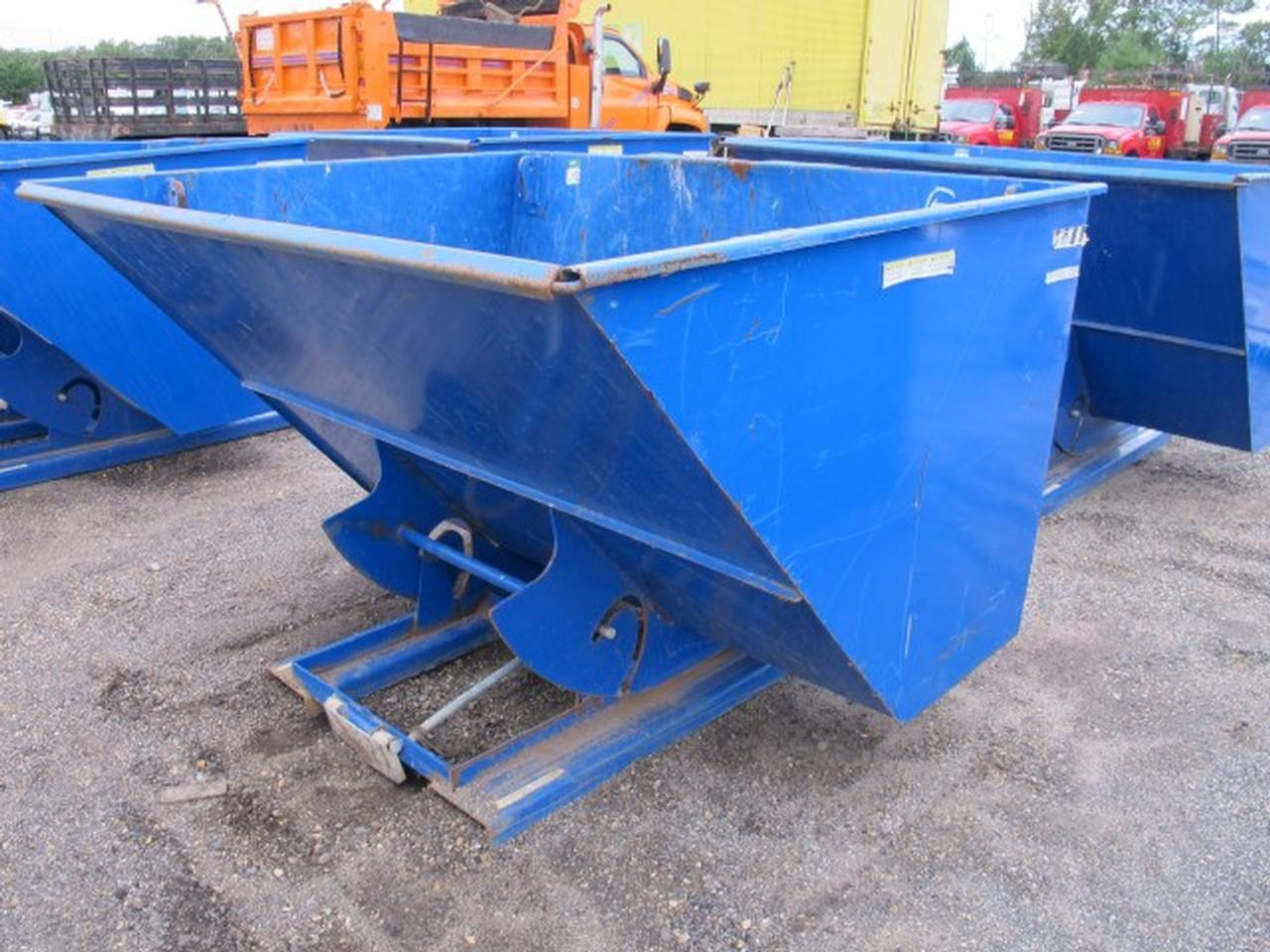 Vestil Self Dumping Hopper