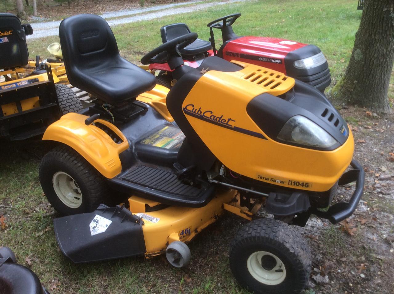 Cub Cadet T1046 Riding Mower