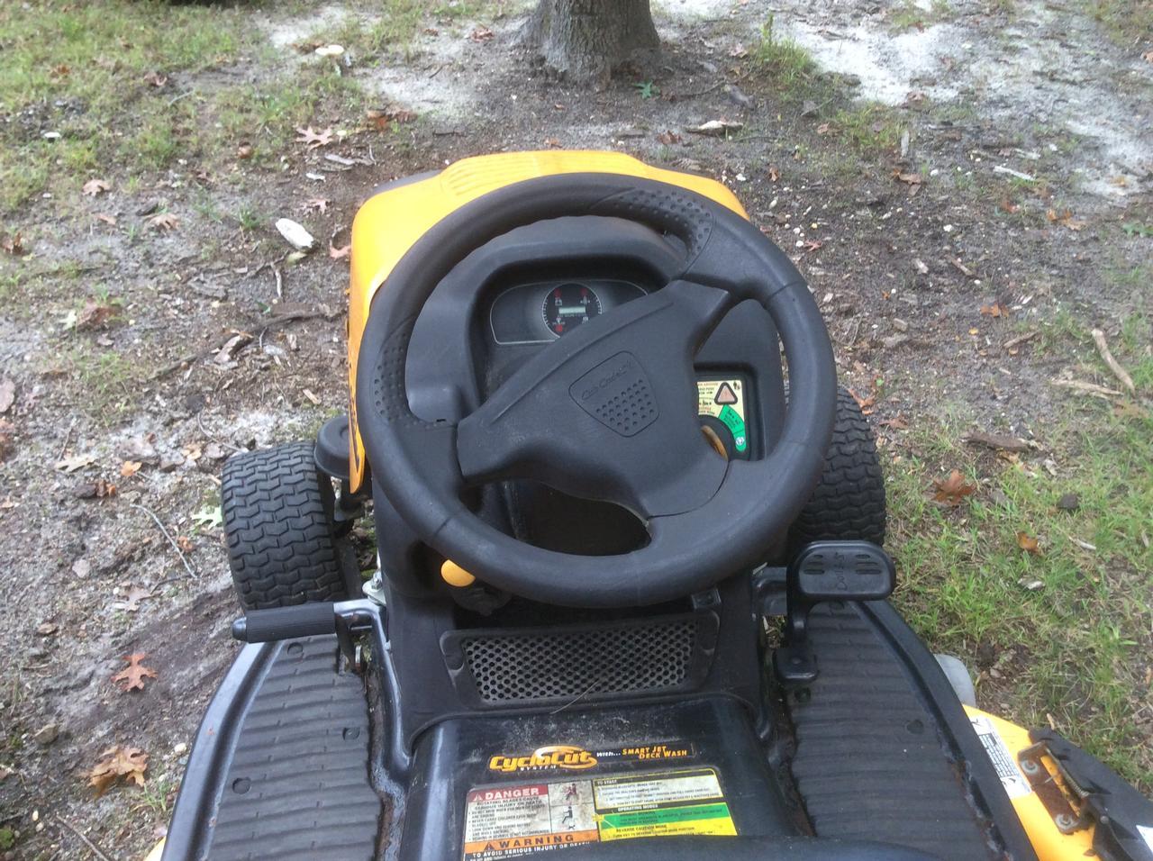 Cub Cadet T1046 Riding Mower