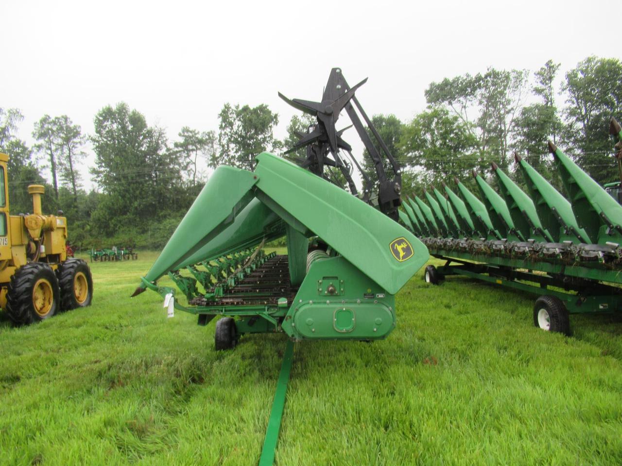 John Deere 1293 Corn Head