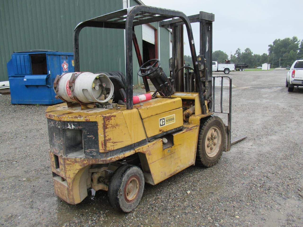 Caterpillar V50D Forklift