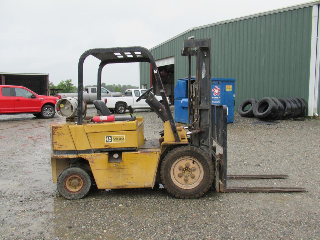 Caterpillar V50D Forklift