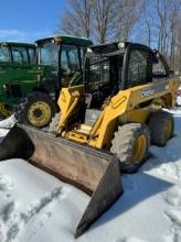 John Deere 325 Skid Steer Loader