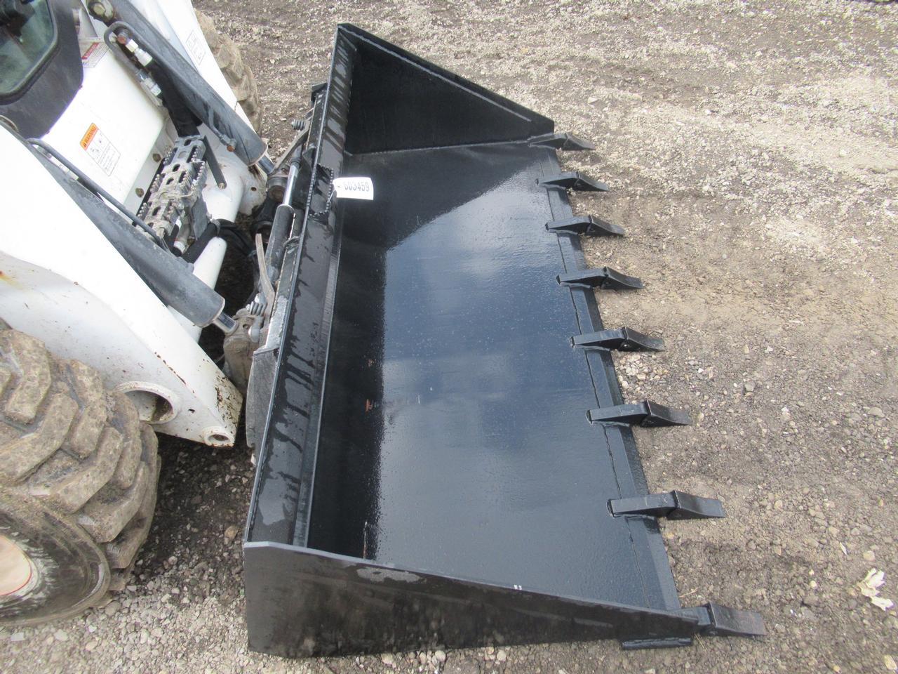 Wildcat 80" Skid Steer Tooth Bucket