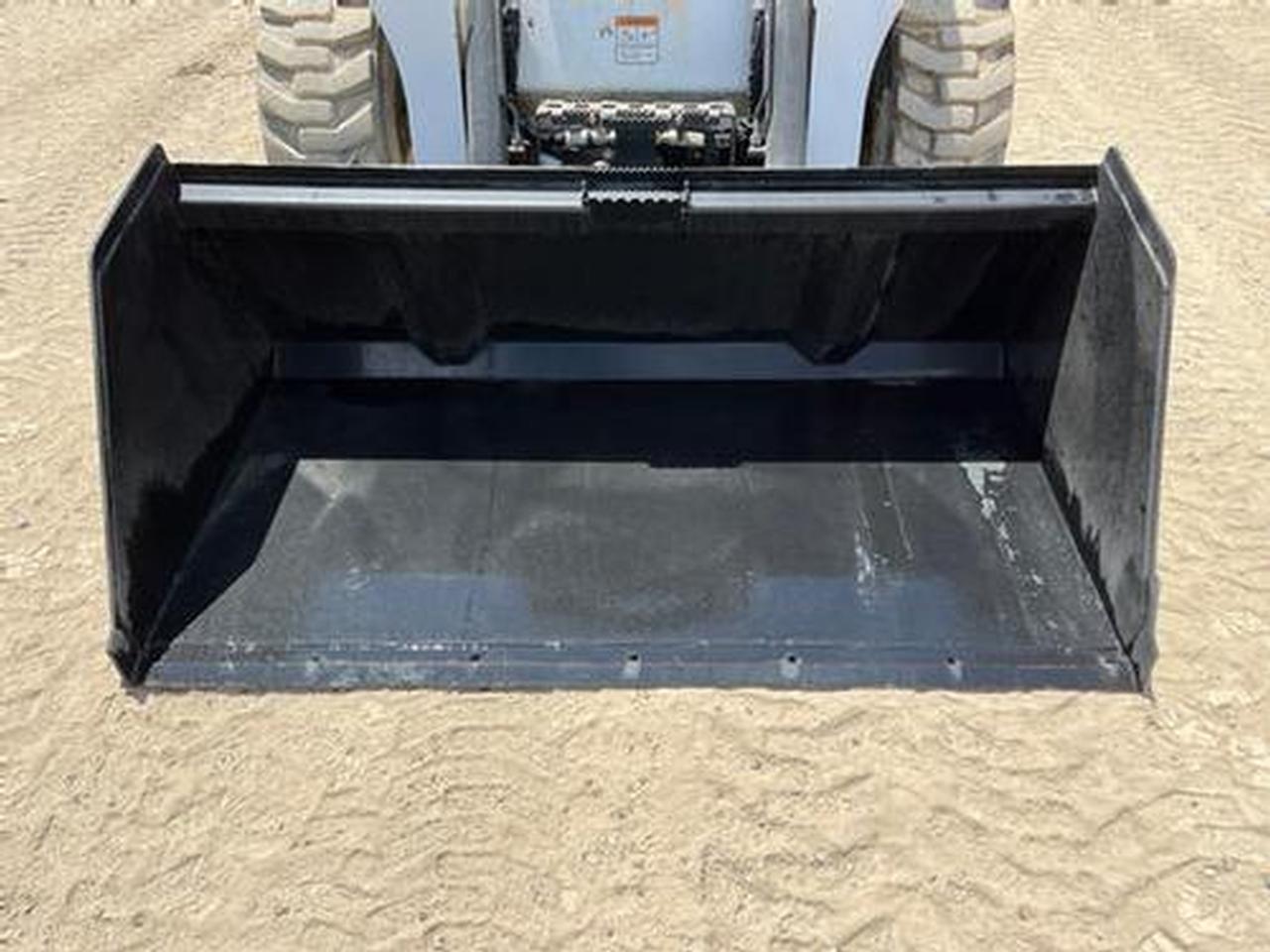 Wildcat 72" Skid Steer Snow/Litter Bucket