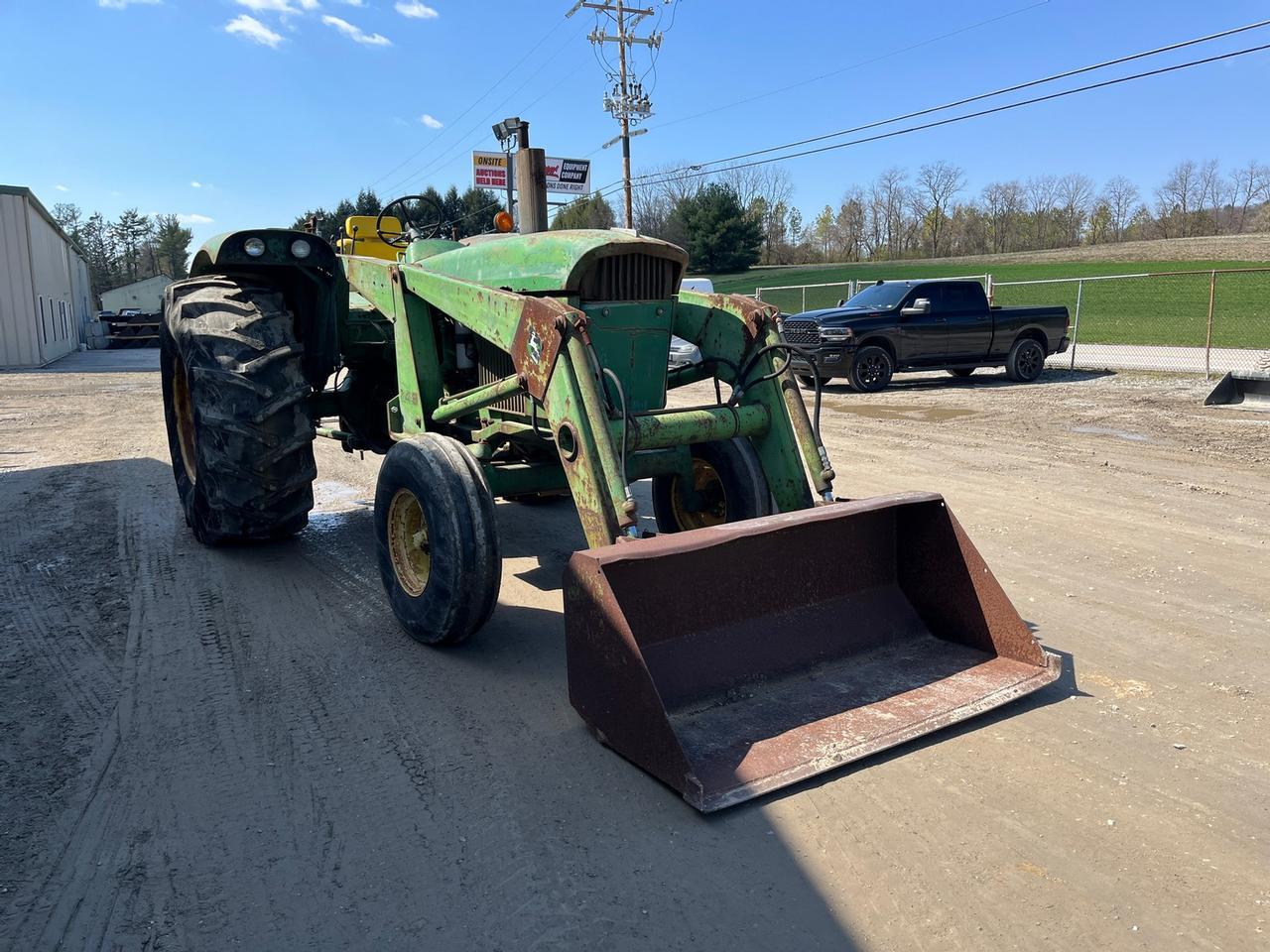 John Deere 4020 Tractor with Loader