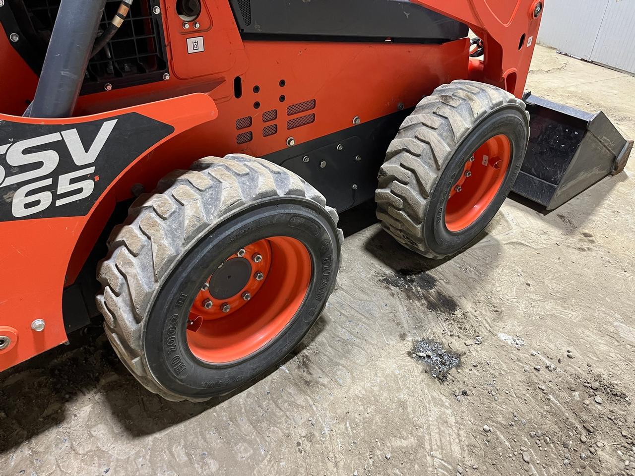 2016 Kubota SSV65 Skid Steer Loader