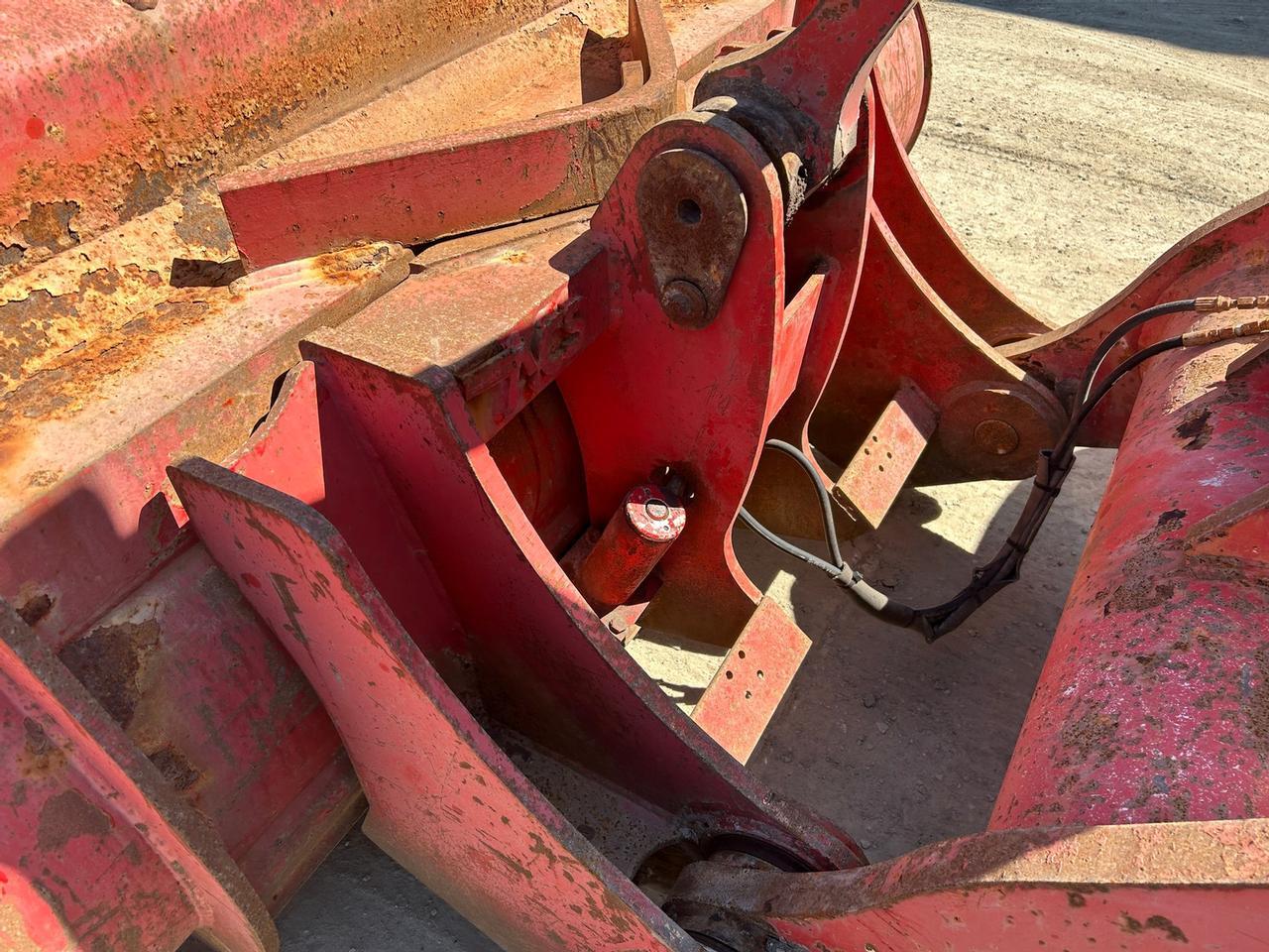 Link-Belt L130 Wheel Loader