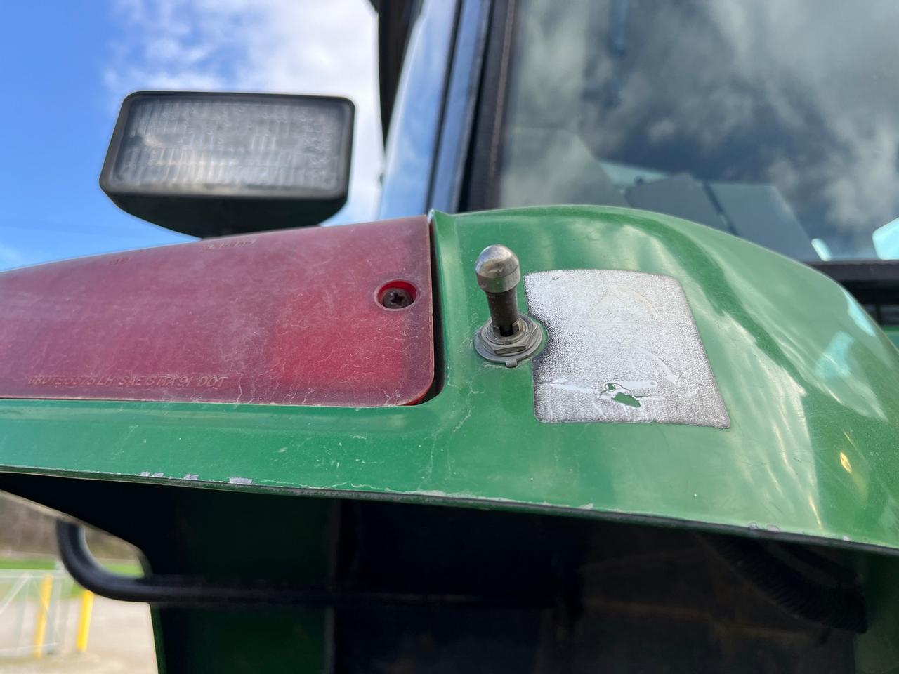 John Deere 7710 Tractor