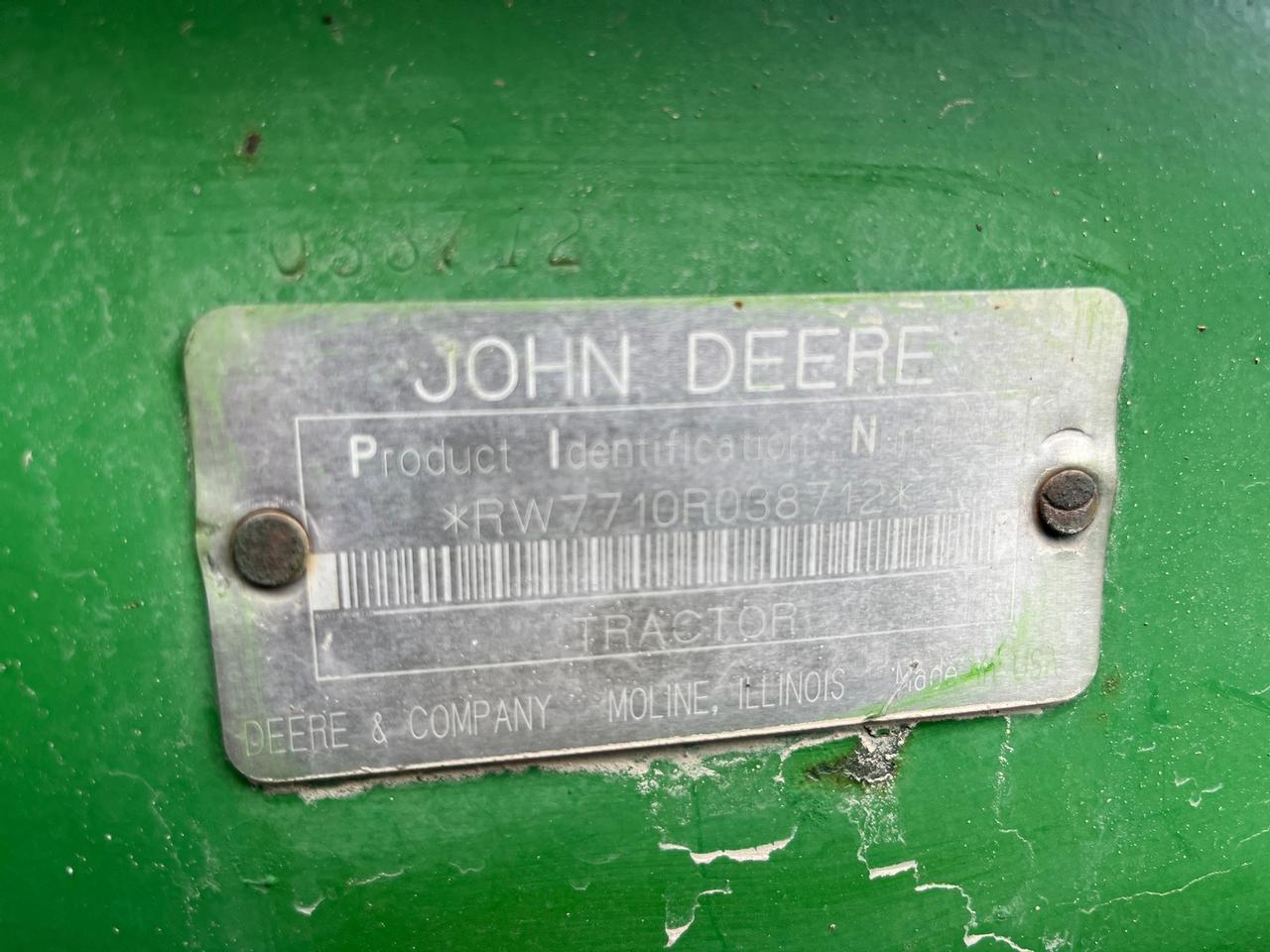 John Deere 7710 Tractor