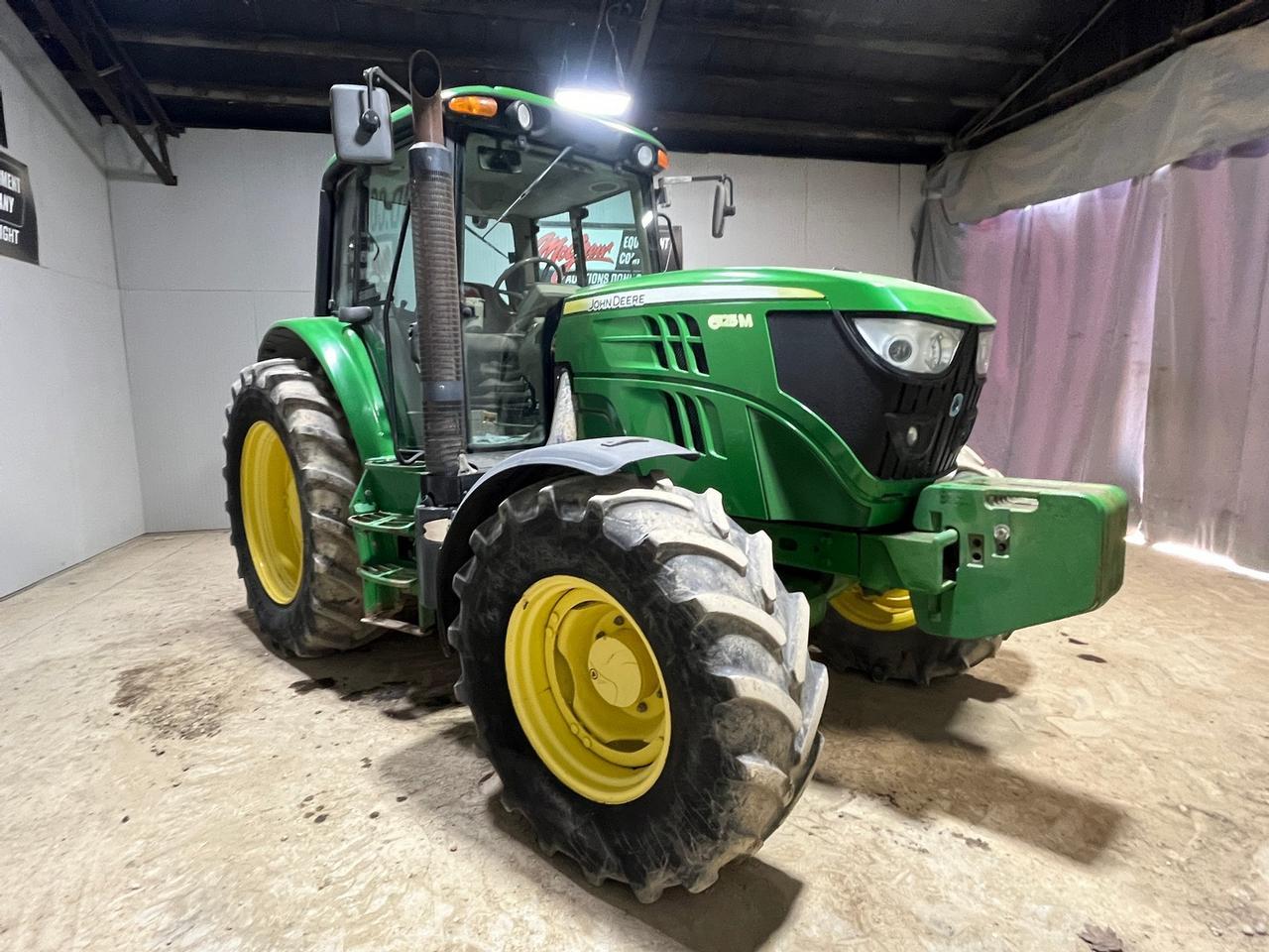 2015 John Deere 6125M Tractor