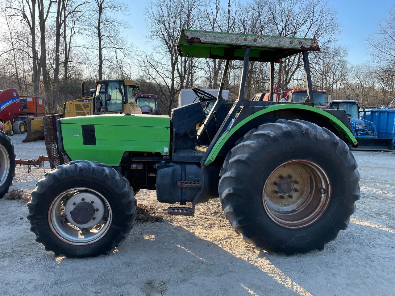 Deutz Allis  7085 Tractor