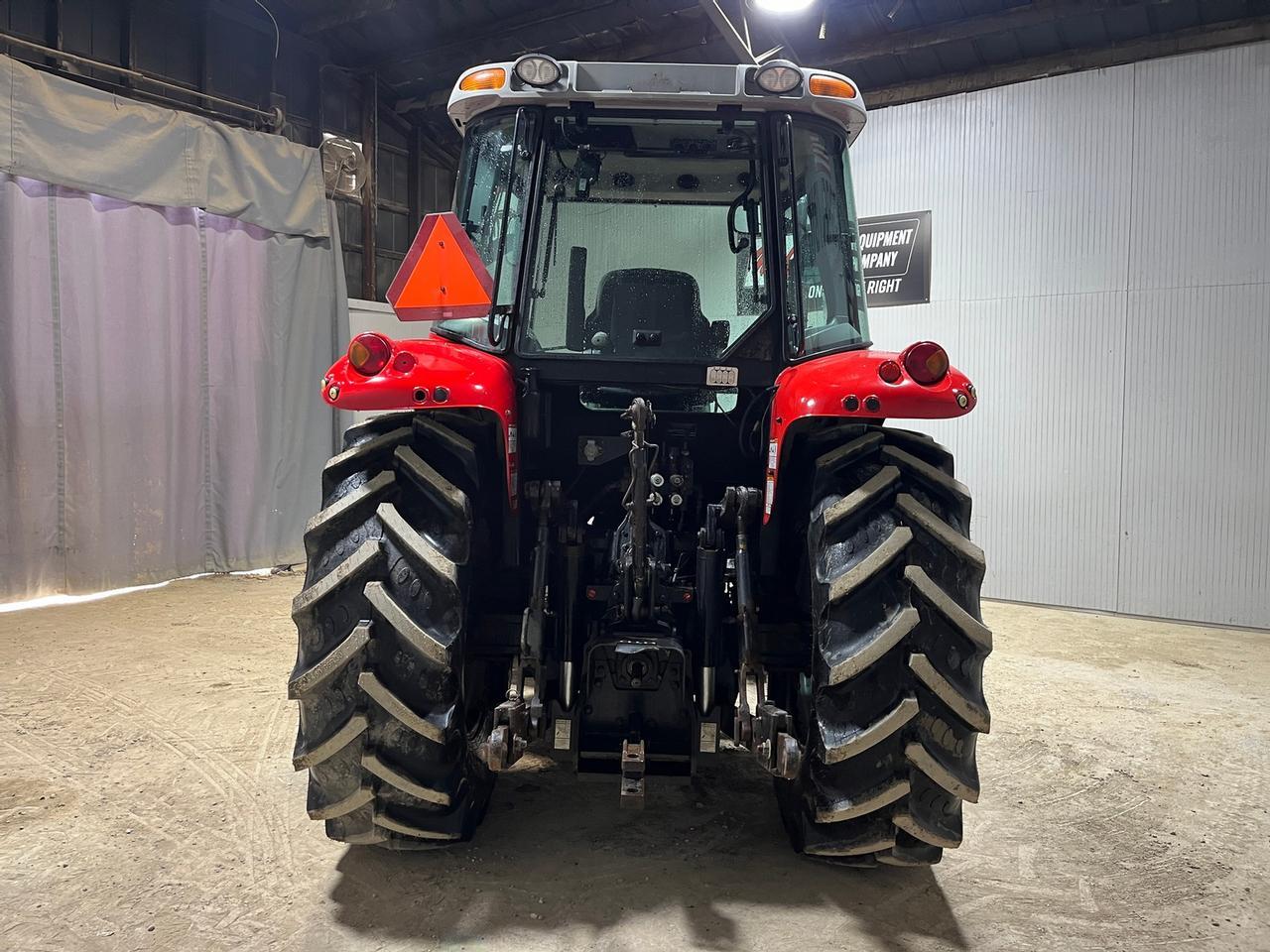 Massey Ferguson 5435 Tractor