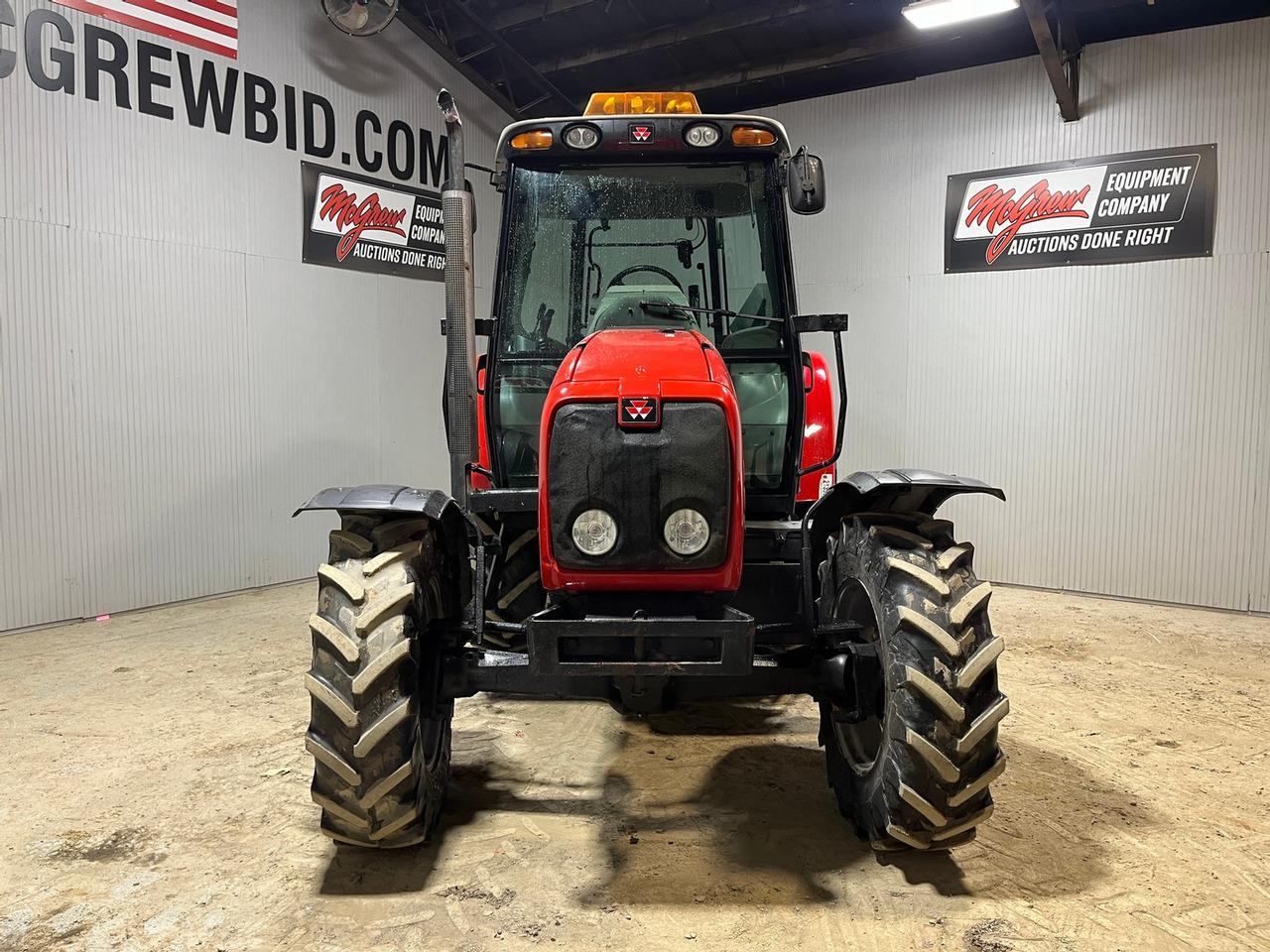 Massey Ferguson 5435 Tractor