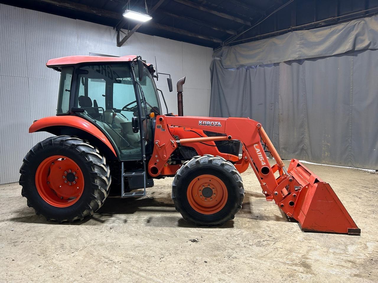 Kubota M6060 Tractor with loader