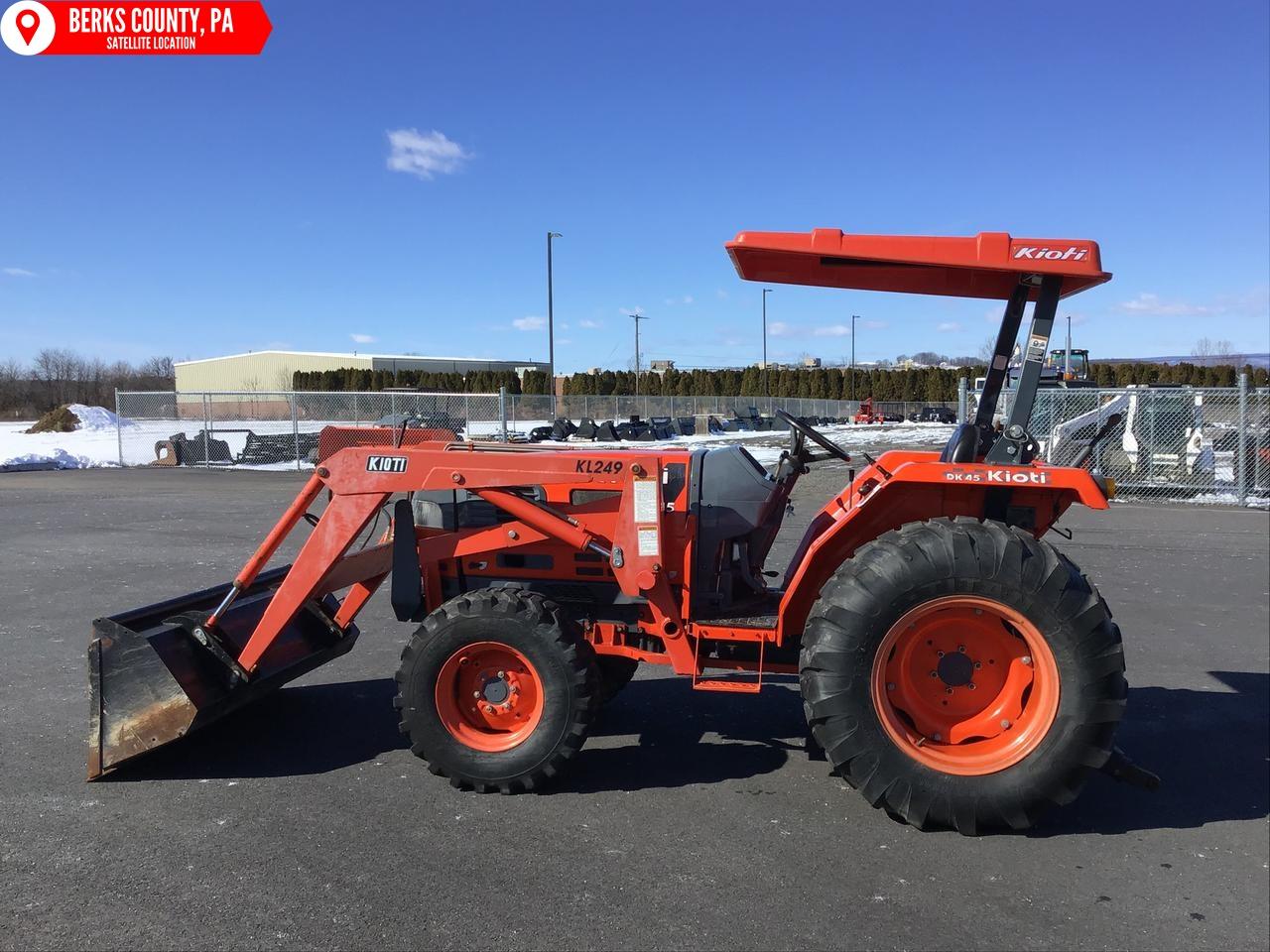 Kioti DK45 Compact Tractor with Loader