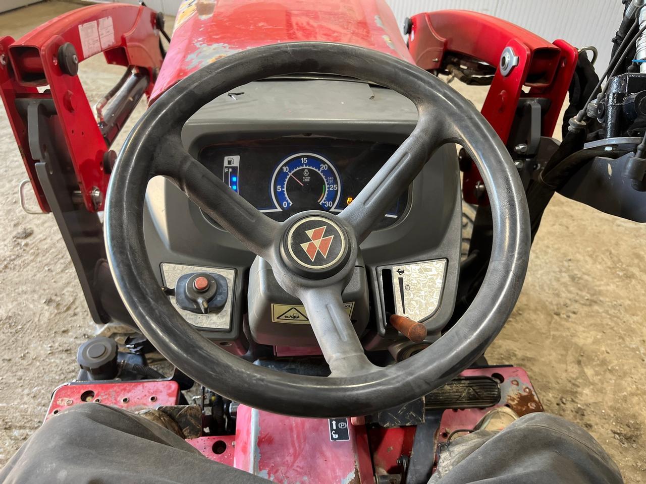 2016 Massey Ferguson 1739E Utility Tractor with Loader