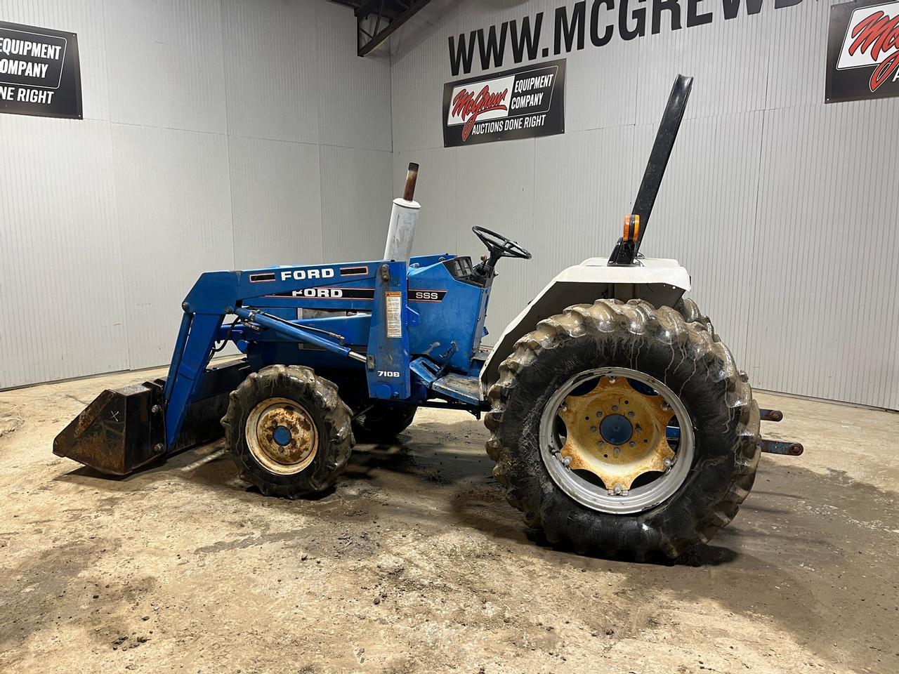 Ford 1920 Compact Tractor with Loader