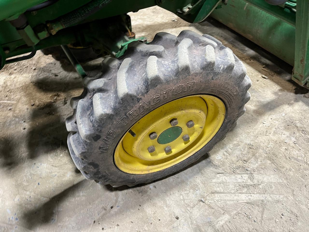 John Deere 750 Compact Tractor with Loader