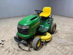 John Deere L118 Lawn Tractor