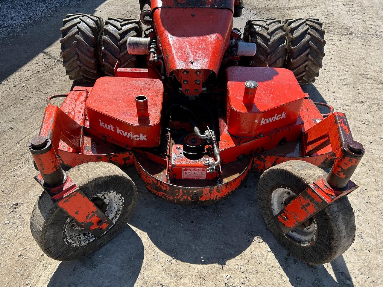 2011 Kut Kwick SSM38-72D Mower