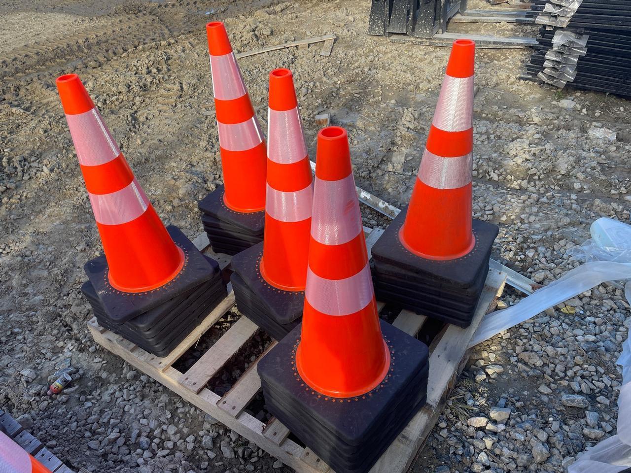 Lot of 30 Traffic Cones