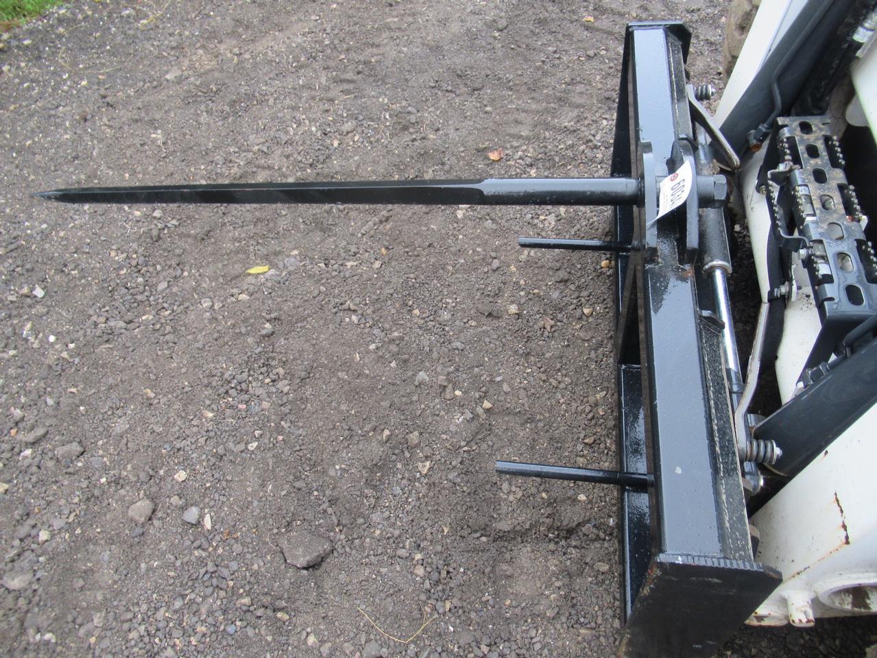 Wildcat Skid Steer 44" Bale Spear