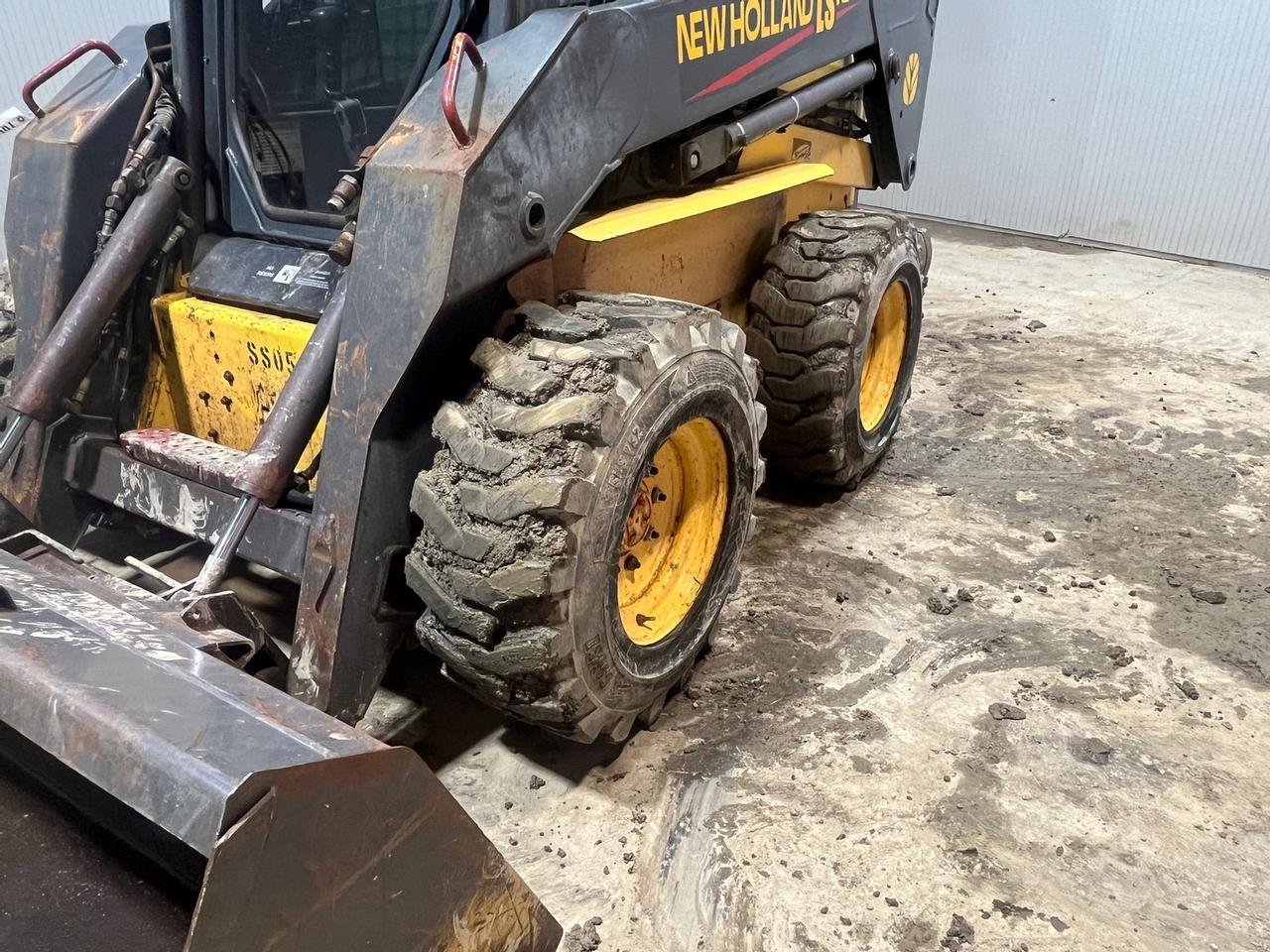 New Holland LS180 Skid Steer Loader