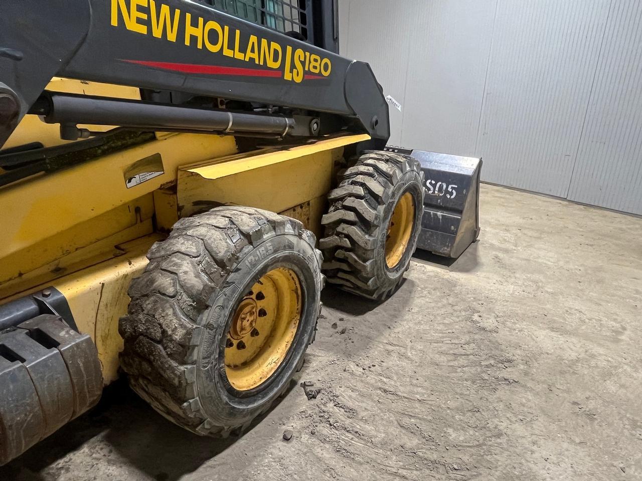 New Holland LS180 Skid Steer Loader