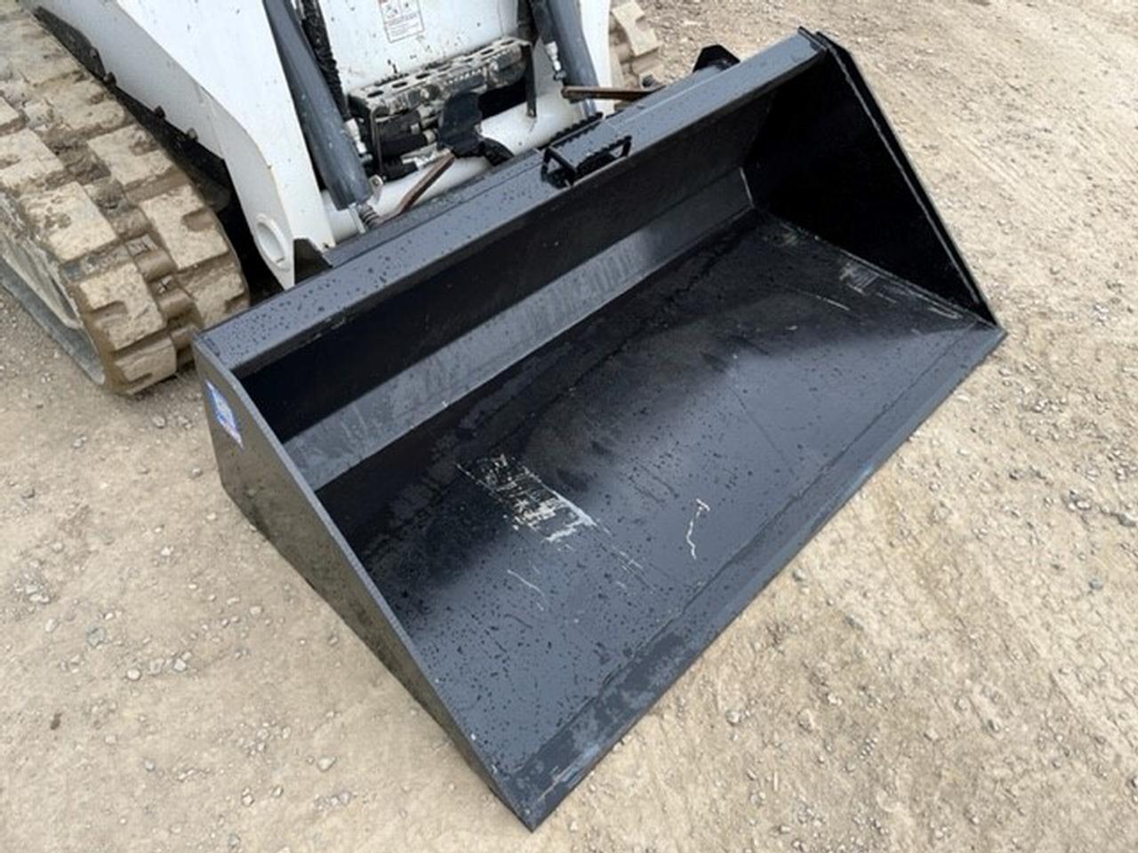 Kit Container 66" Skid Steer Bucket