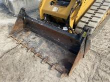 Caterpillar 4-1 Skid Steer Loader Bucket