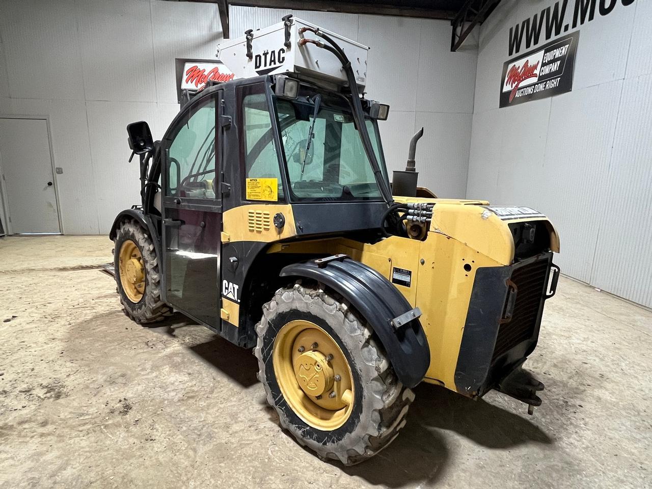 Caterpillar TH210 Telehandler