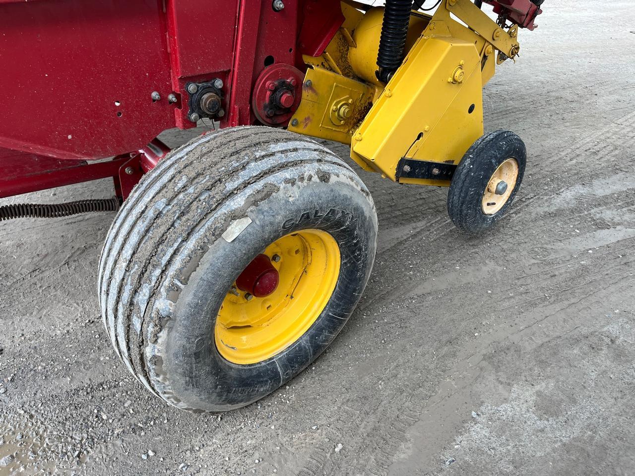 New Holland BR7060 Silage Special Baler