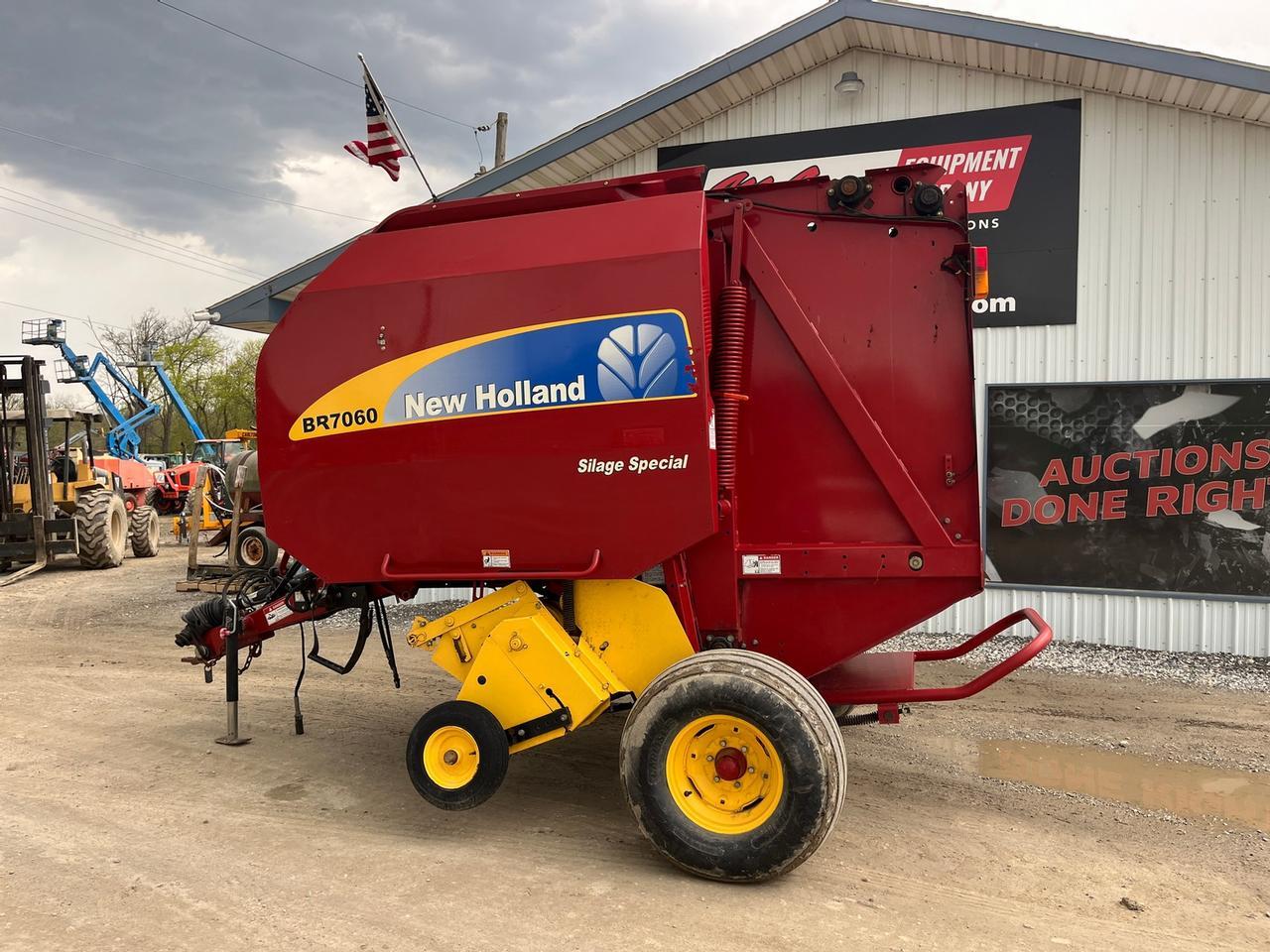 New Holland BR7060 Silage Special Baler