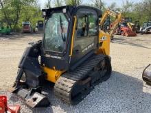 JCB 3TS-8T Skid Steer