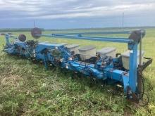 Kinze 2100 12 Row Planter