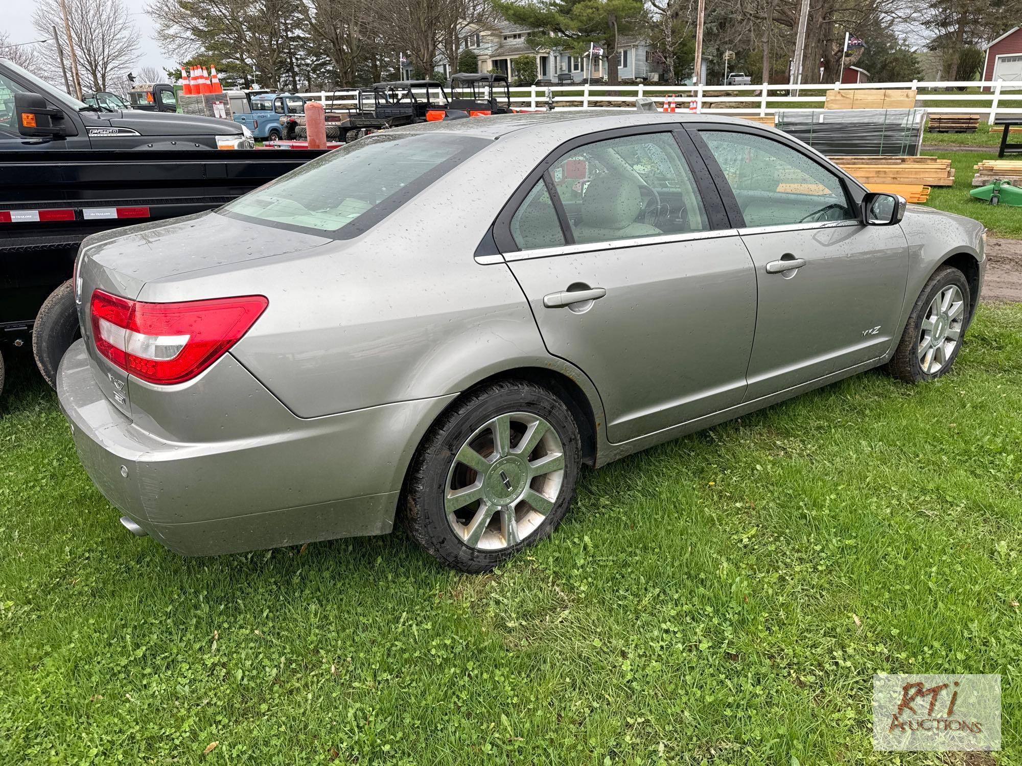 2008 Lincoln MKZ 4 door sedan, AWD, leather, PW, PL, A/C, heated and cooled seats, 198,059 miles.,