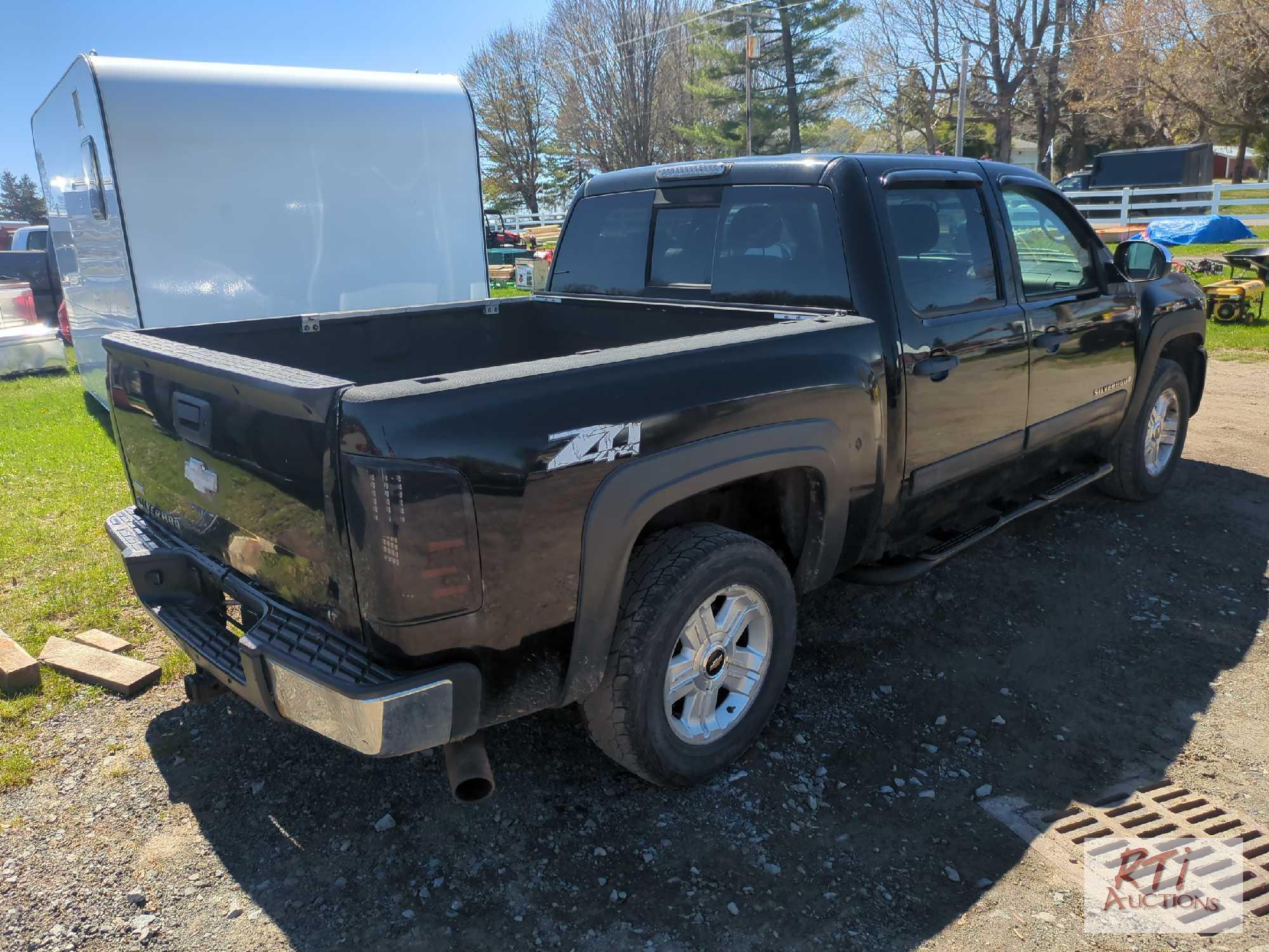 2008 Chevy 1500 crew cab pickup, 5.3ft box, Z71 4WD, PW, PL, A/C, 220K, VIN:2GCEK133081154378