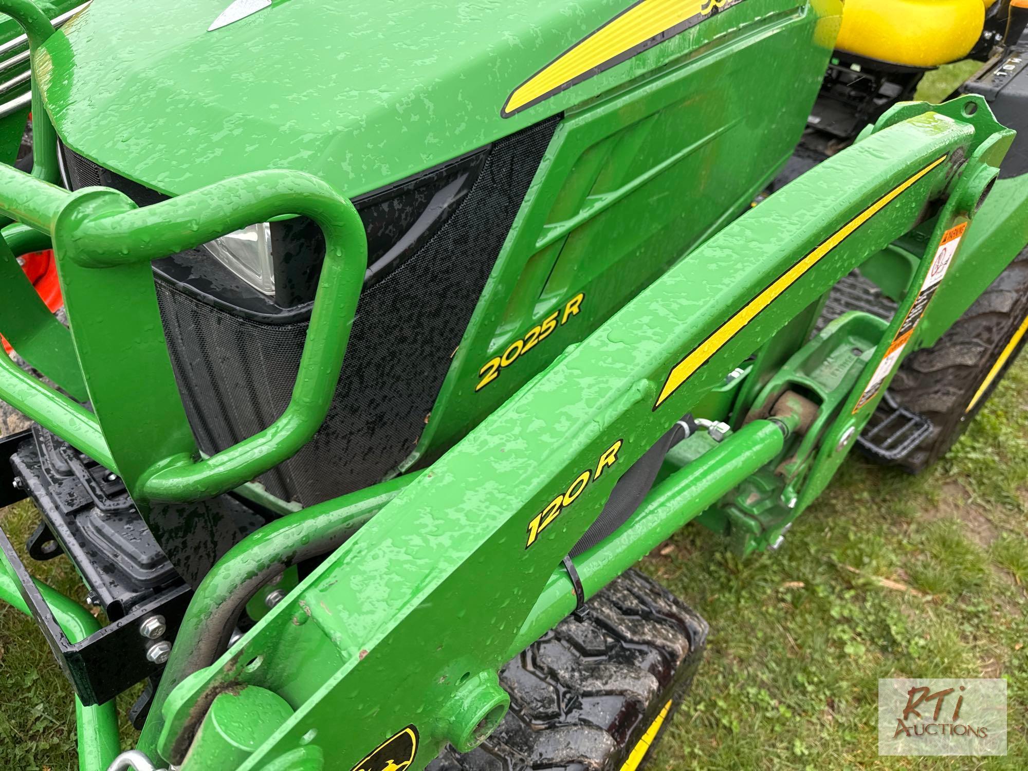 John Deere 2025R 4WD compact diesel tractor, with loader and quick attach bucket, 140hrs. Sells with