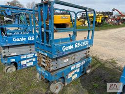 Genie 1930 electric scissor lift