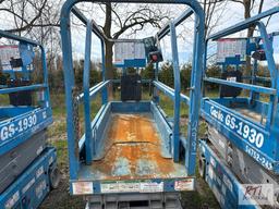 Genie 1930 electric scissor lift