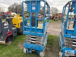 Genie 1930 electric scissor lift