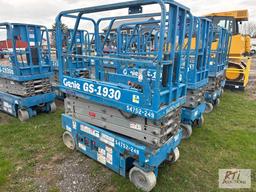 Genie 1930 electric scissor lift