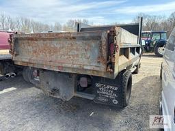 2002 Ford F550 1 ton dump, steel body, standard transmission, A/C, Diesel, 73,944 mi.,