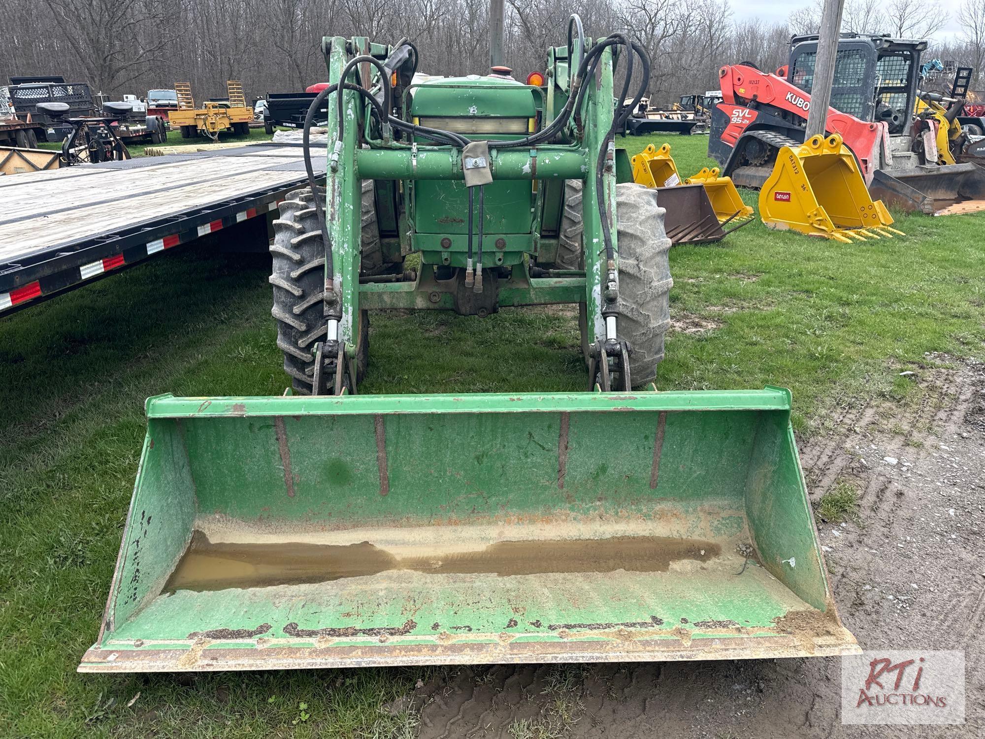 John Deere 2350 tractor, loader, GP bucket, lift arm, draw, PTO, 1 remote, diesel, 8413 hrs, key is