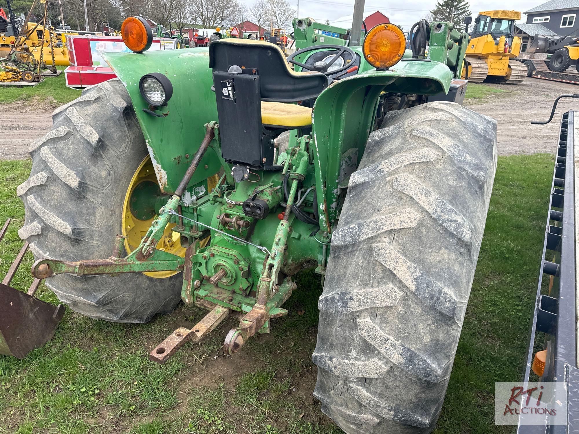 John Deere 2350 tractor, loader, GP bucket, lift arm, draw, PTO, 1 remote, diesel, 8413 hrs, key is