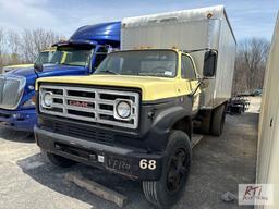 1987 GMC 16ft van body truck, runs with jump, no brakes, VIN:1GDL7D1EXHV541268