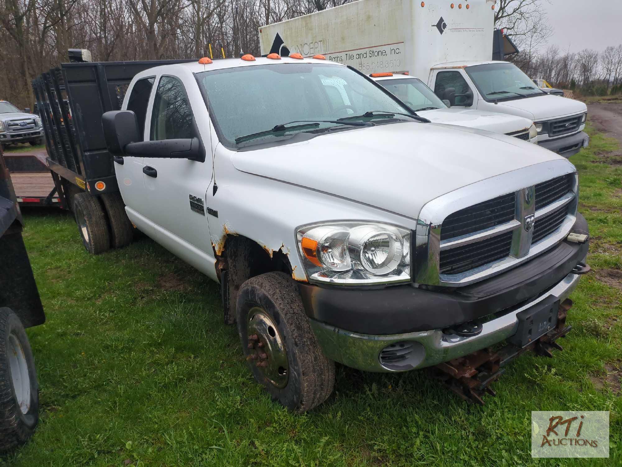 2007 Dodge 3500 HD double cab stake body truck, Omaha stake body, 4WD, PW, PL, plow,