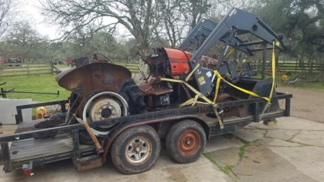 (D-ROW) MASSEY FERFUSON 4243 TRACTOR